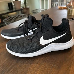 Nike Free super light weight work out shoe, barely used